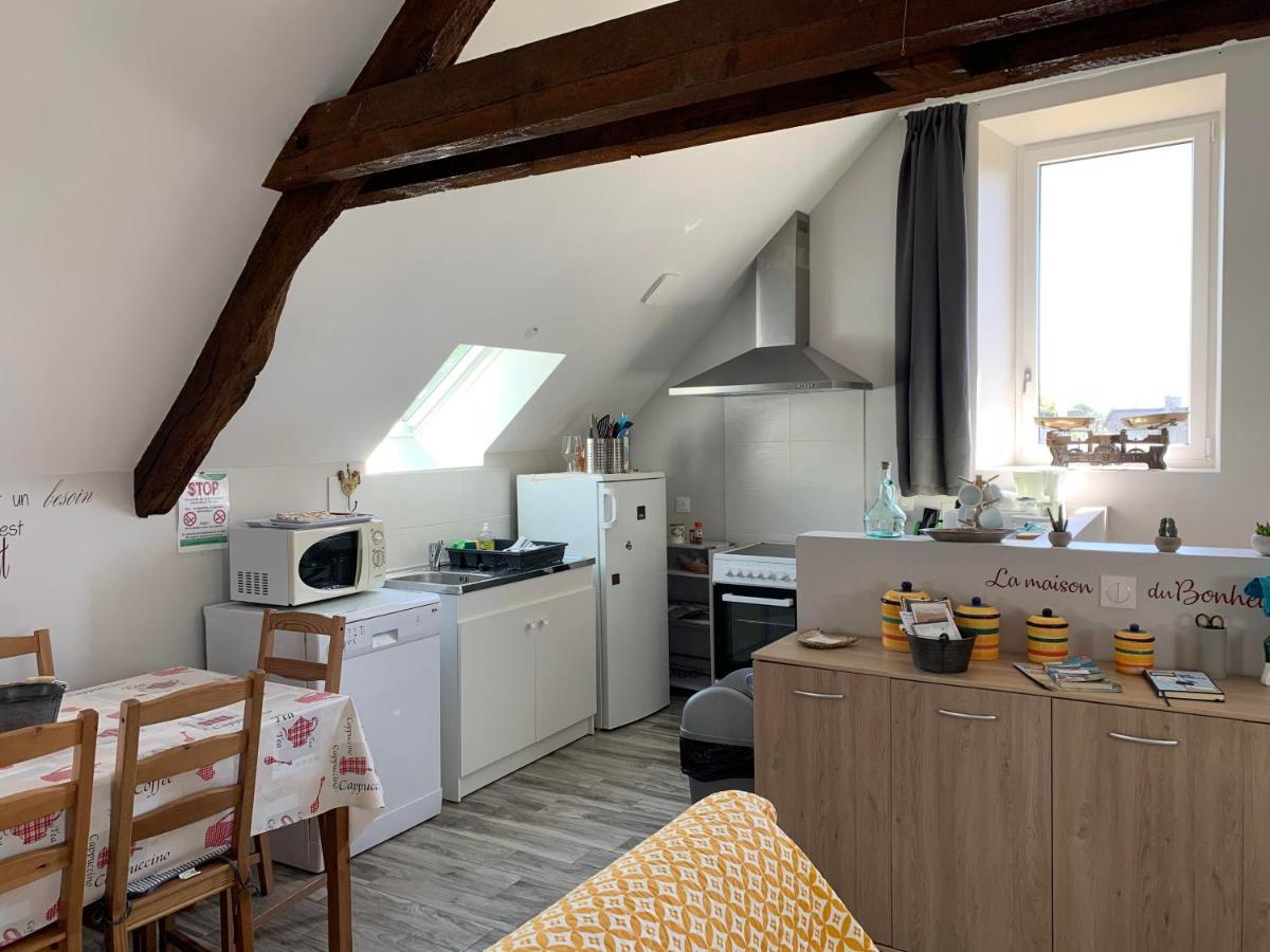 Chez Mario Apartment Saint-Pierre-Eglise ภายนอก รูปภาพ