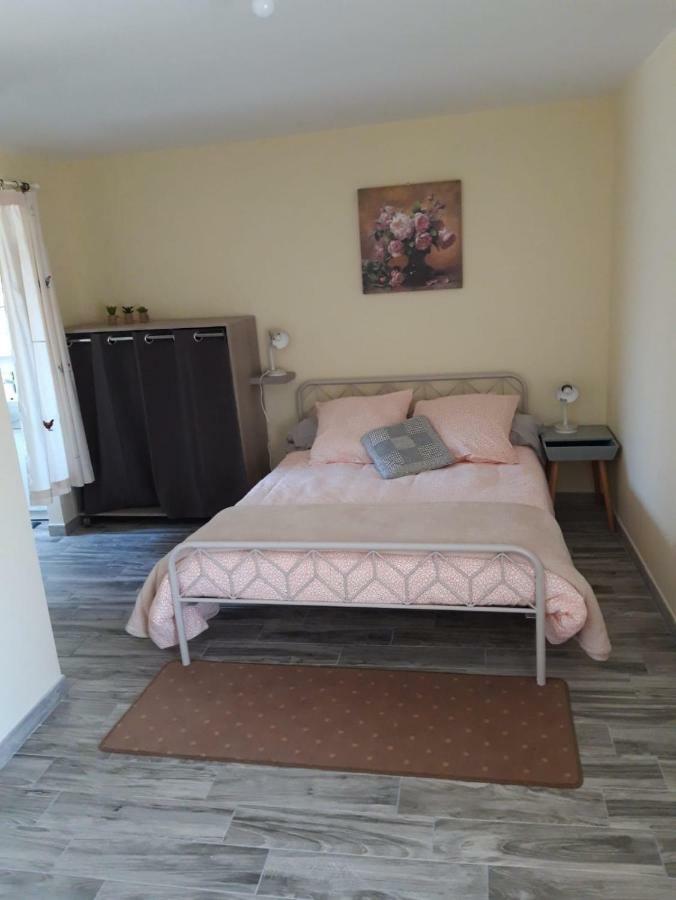 Chez Mario Apartment Saint-Pierre-Eglise ภายนอก รูปภาพ